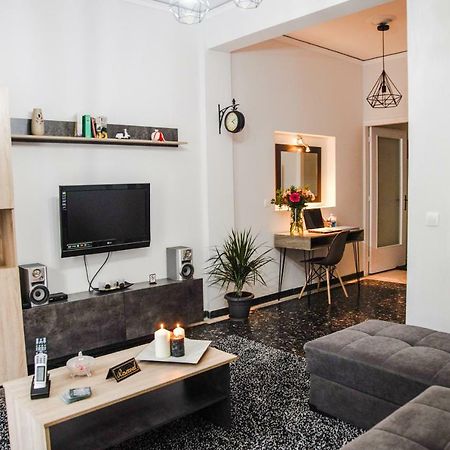 Luxury Apartment Near Acropolis! In The Heart Of Athens! Buitenkant foto